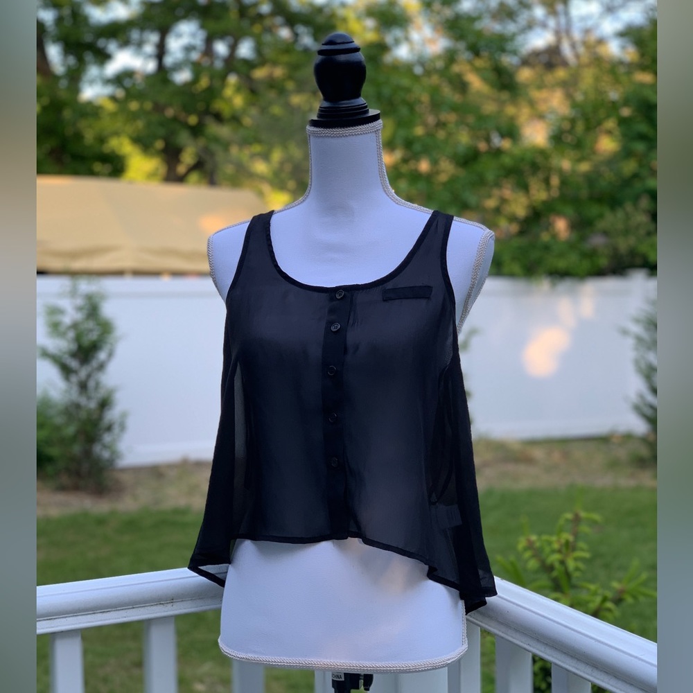 Sleeveless Chiffon Blouse with Fringe On the Back